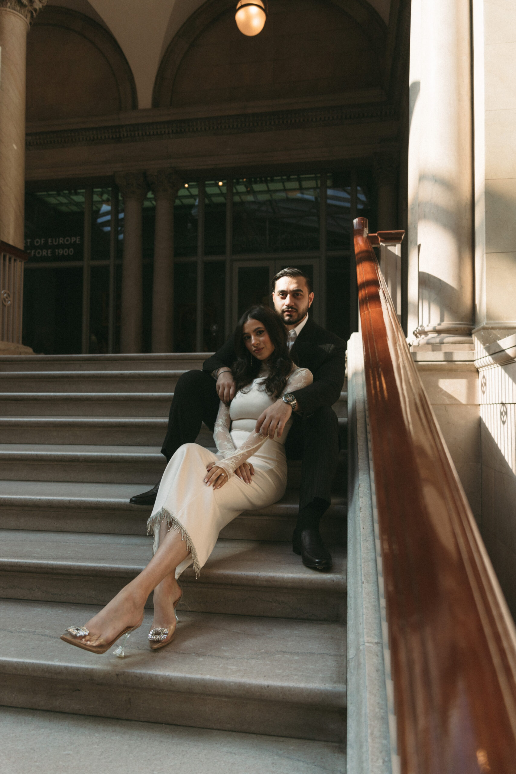 Art Institute of Chicago Engagement Session with vintage, old money vibes. Timeless Chicago wedding and engagement photographer.