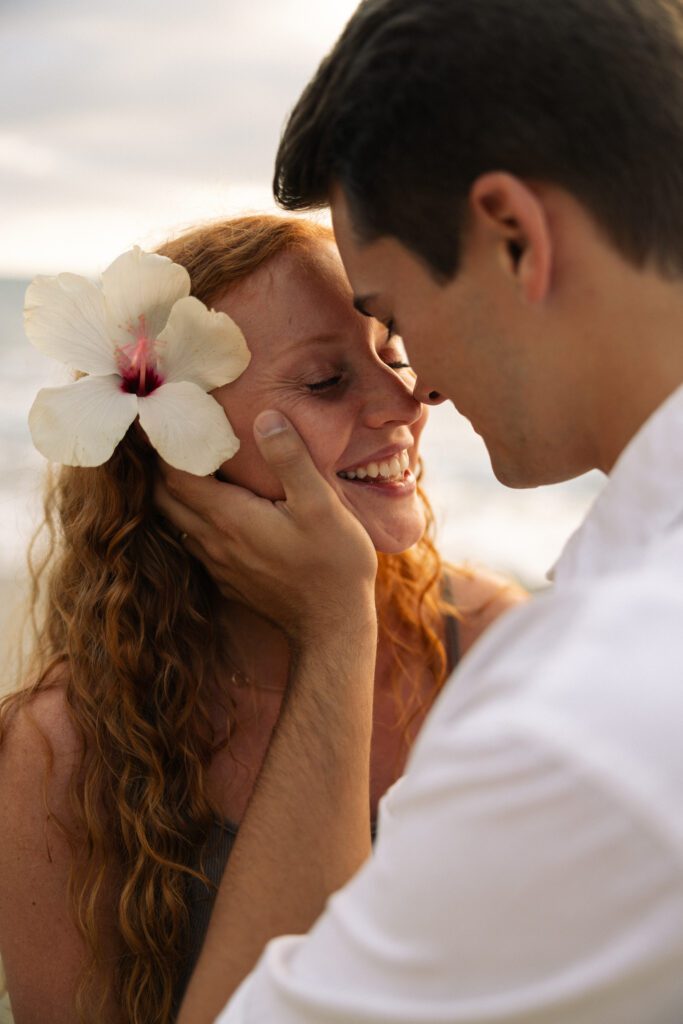 hibiscus flower in hair for maternity photos