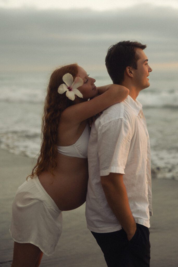 beach maternity session in San Diego, California