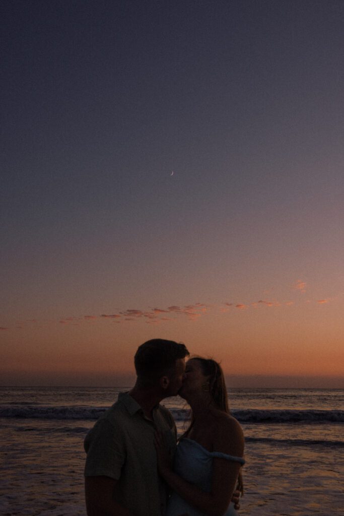 sunset maternity photos at solana beach