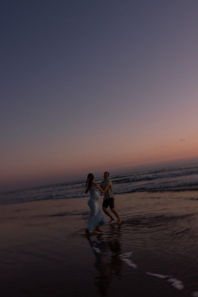 sunset maternity photos at solana beach