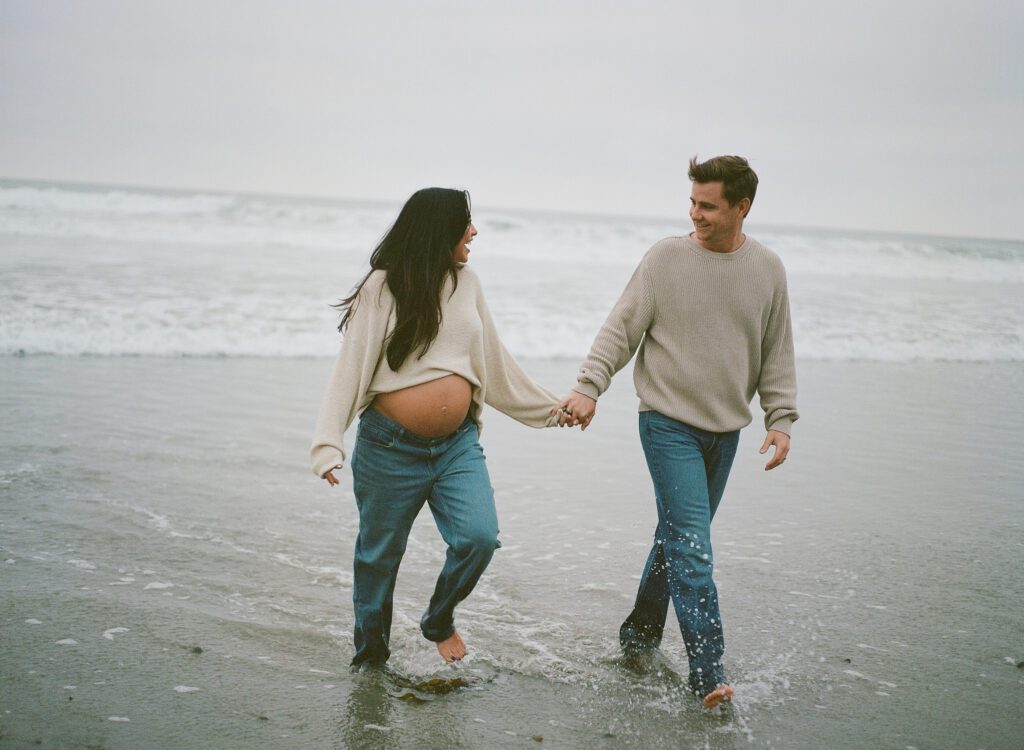 film maternity photos