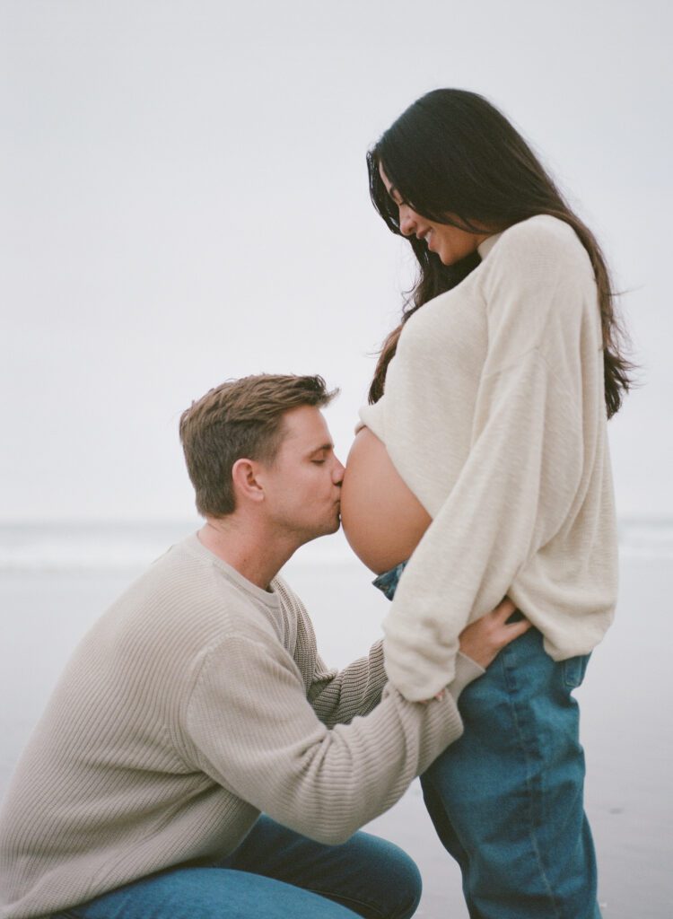 film maternity photos