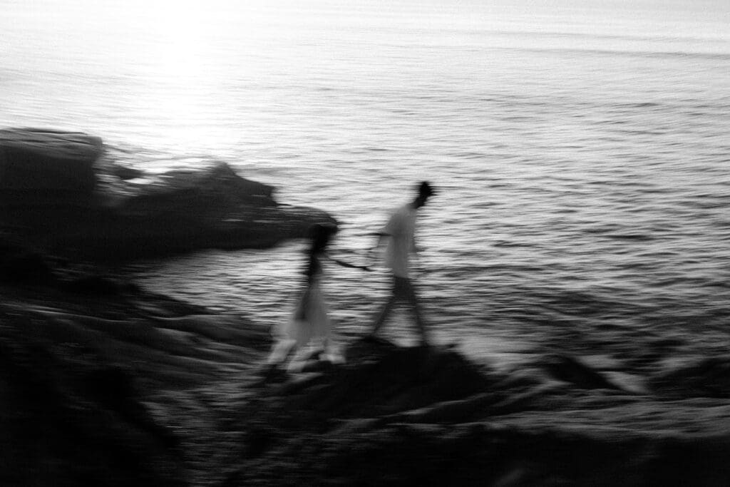 Sunset Cliffs Anniversary photos in black and white